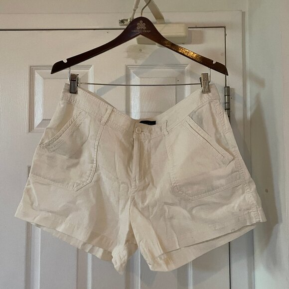 Calvin Klein Linen and Cotton Blend White Summer Cargon Shorts Size 14 - Picture 1 of 6